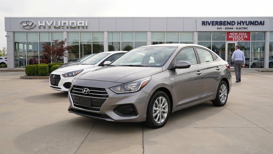 Hyundai Accent Autos